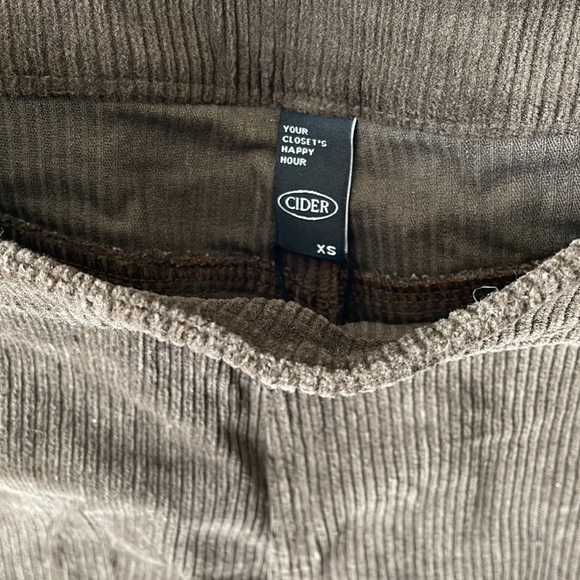 Cider: New Brown Corduroy Pants. Soft Gentle Fabric. Size XS/S. NWT. - Picture 2 of 7